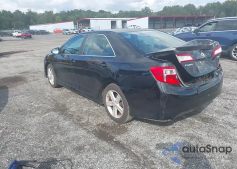 2013 Toyota Camry Se z USA, uszkodzony, nr VIN 4T1BF1FK1DU268183